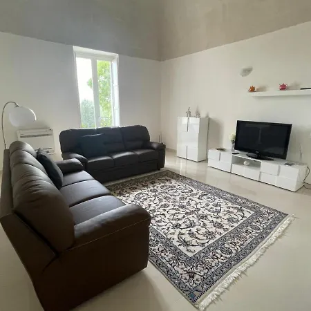 Antica Masseria Malvezzi ベッド・アンド・ブレックファスト *